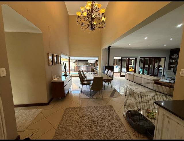 4 BEDROOM GATED ESTATE FOR SALE IN VANDERBIJLPARK SE 8